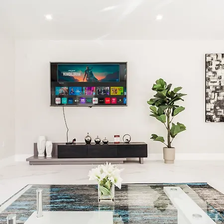 Luxury Paradise Walk To Las Olas -5 Mins To Beach Fort Lauderdale Exterior photo