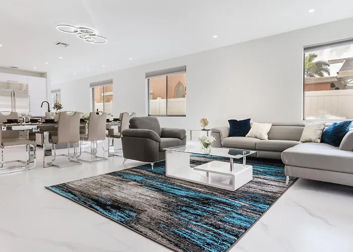Luxury Paradise Walk To Las Olas -5 Mins To Beach